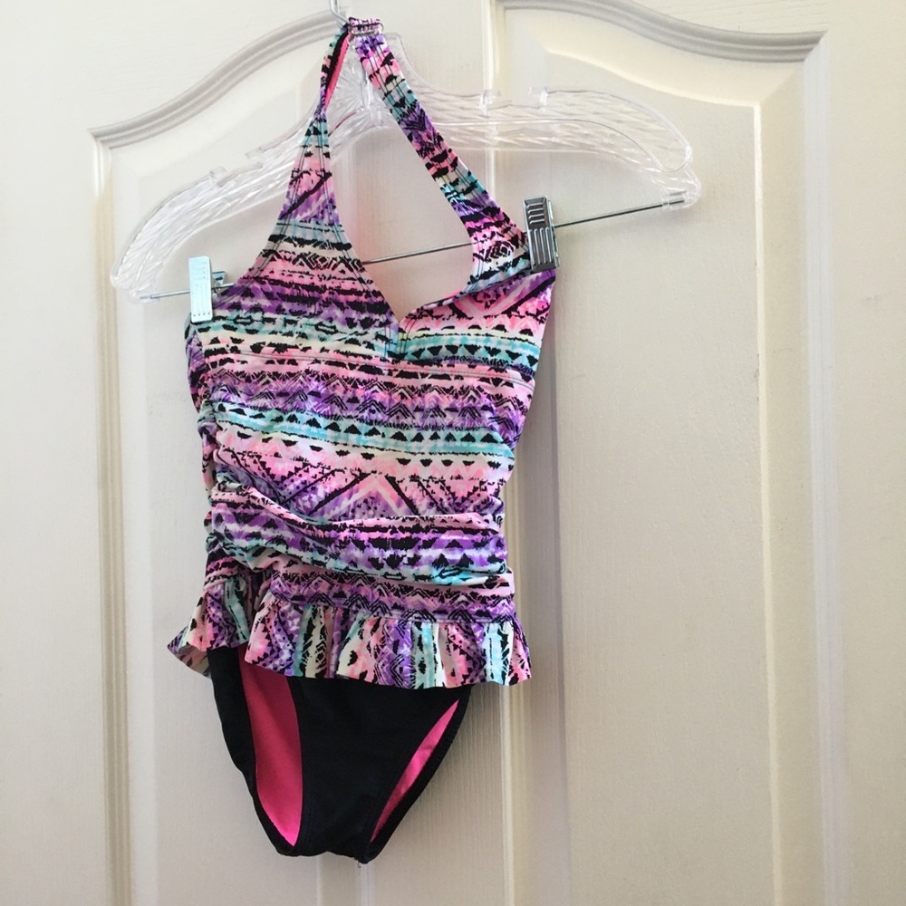 FINAL MARKDOWN Girls wonder nation swimsuit medium